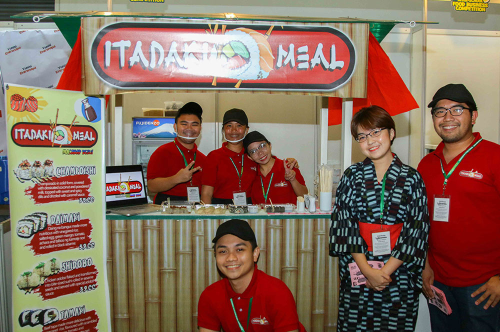 All smiles are the students of Our Lady of Fatima University- Valenzuela Campus with their Japanese-Filipino fusion products.