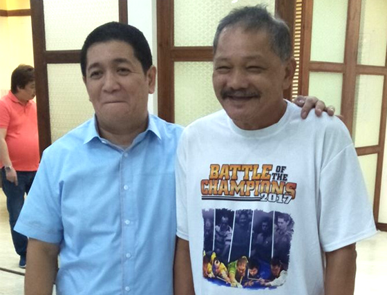 Photo shows Marlon "Marvelous" Manalo (left) and Efren "Bata" Reyes (right), two of the country's top billiard players.