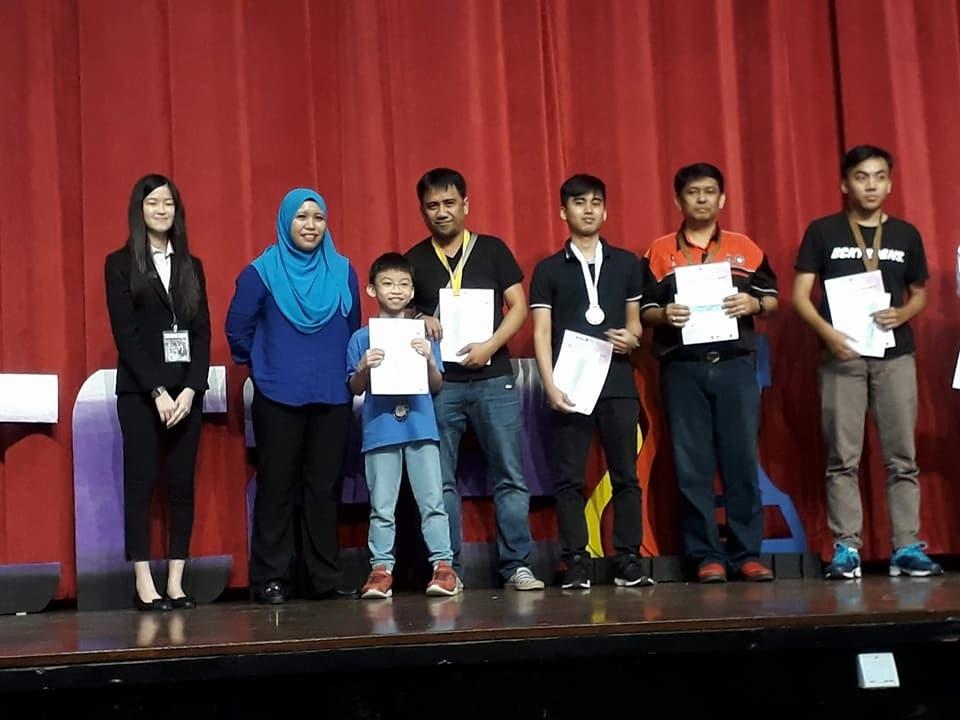 photo shows International Master Oliver Dimakiling (4th from left) and International Master Haridas Pascua of the Philippines (5th from left) led the winners and made the country proud anew  finished in a tie for first place at the 22nd Grand Asian Chess Challenge (GACC) Open Rapid Chess Championship 2018 held on Saturday, January 20, 2018 at the Dewan Tunku Counselor, University of Malaya in Kuala, Lumpur, Malaysia.