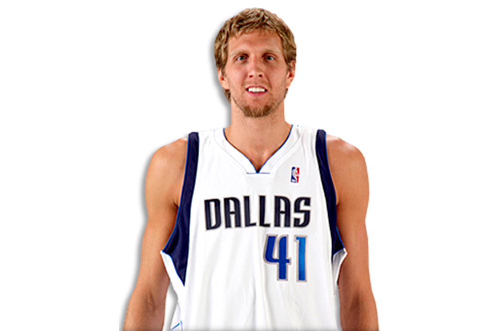 Nowitzki enters 20th year with Mavs; Carter, Kings ink pact. 